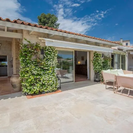 Elegant Mediterranean Villa, Sea View & Garden ヴィラ アンティーブ