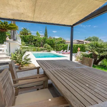 Elegant Mediterranean Villa, Sea View & Garden ヴィラ