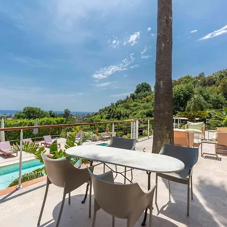 Elegant Mediterranean Villa, Sea View & Garden ヴィラ