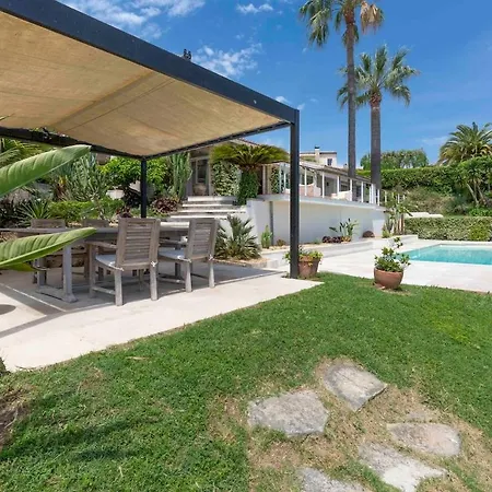 ヴィラ Elegant Mediterranean Villa, Sea View & Garden *